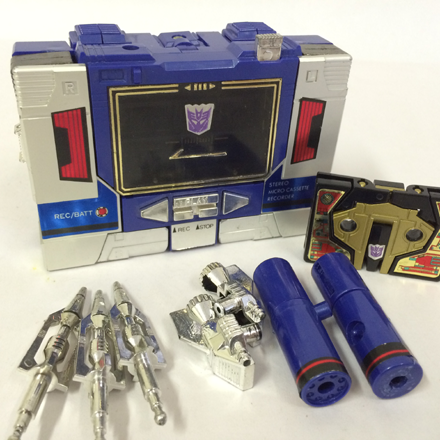 Soundwave G1 Transformer